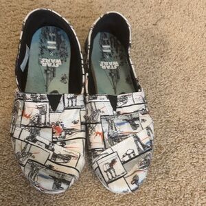 Toms Star Wars Kids Slip-On Shoes in White with Black and Blue Accents